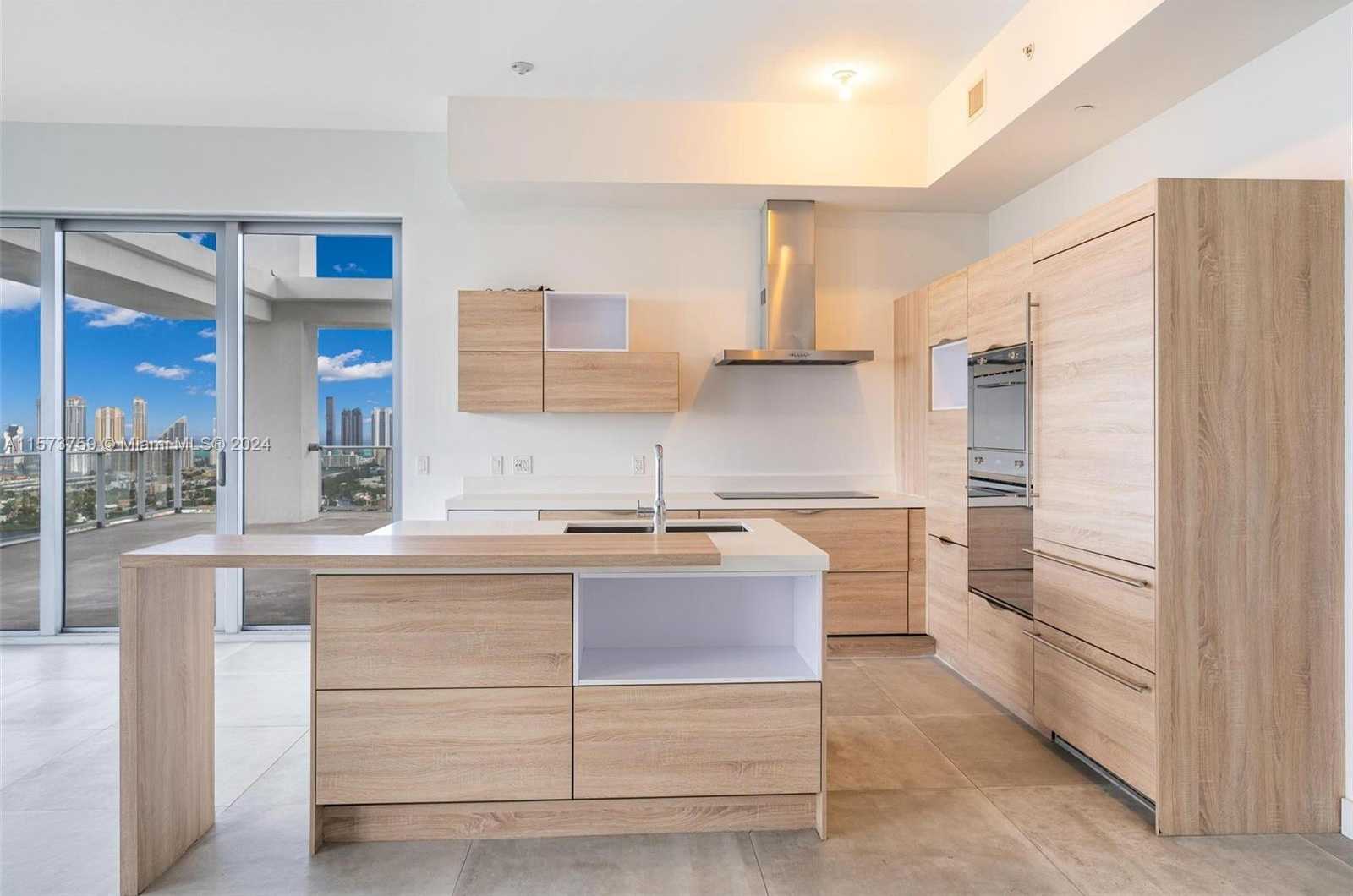 Small Image of 16385 BISCAYNE BLVD #PH4, North Miami Beach Number 15