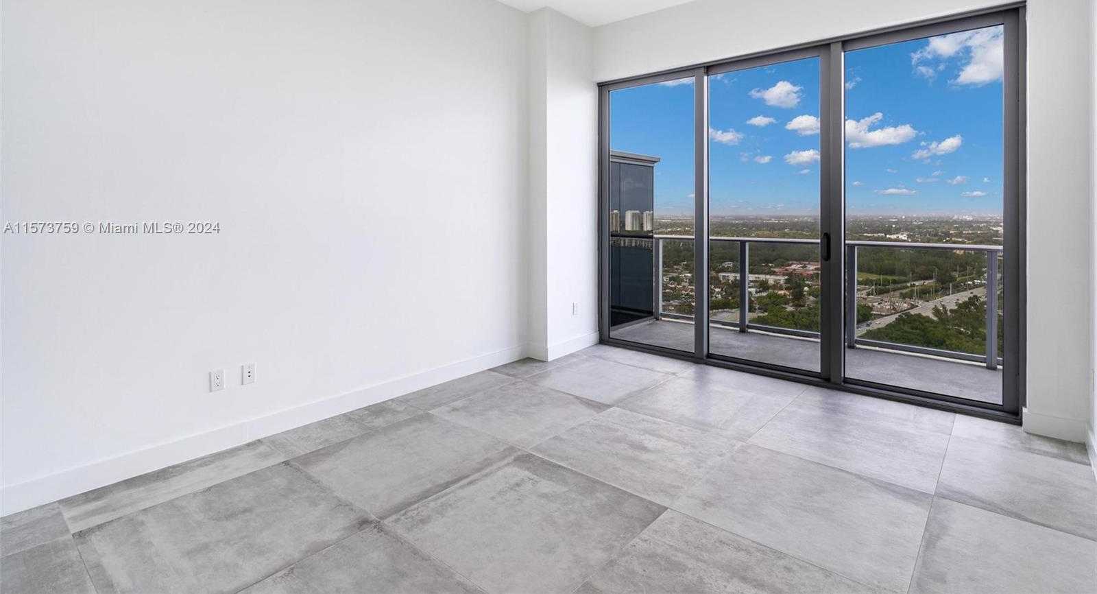 Small Image of 16385 BISCAYNE BLVD #PH4, North Miami Beach Number 25
