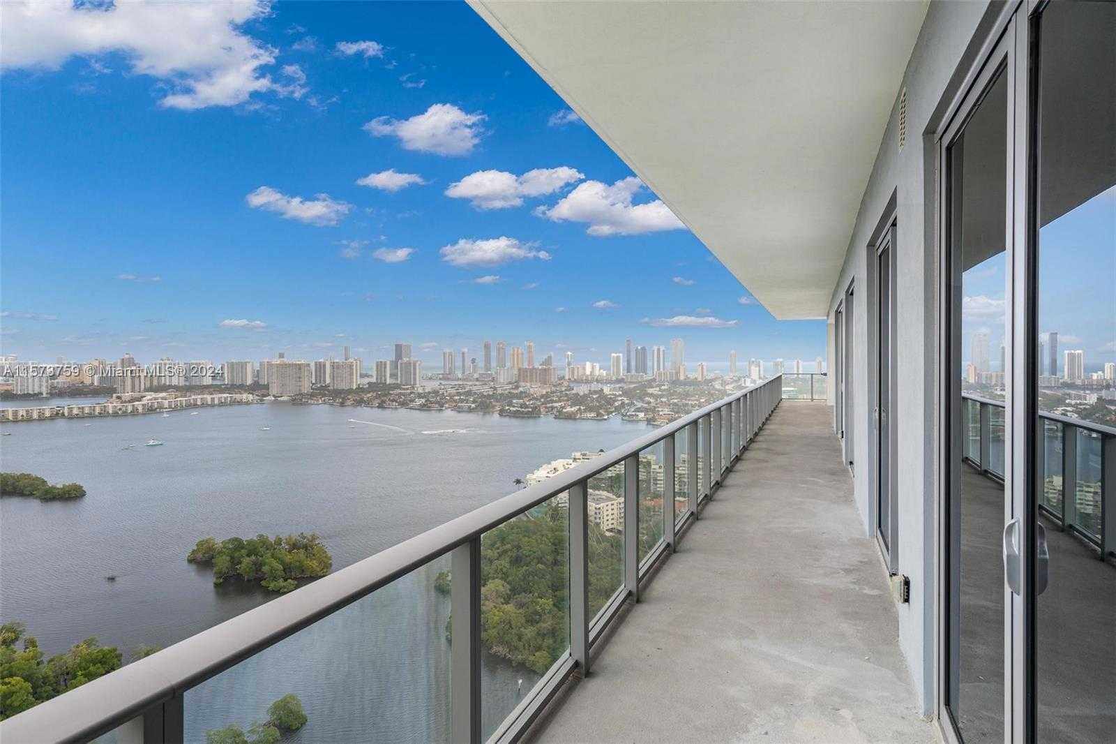 Small Image of 16385 BISCAYNE BLVD #PH4, North Miami Beach Number 45