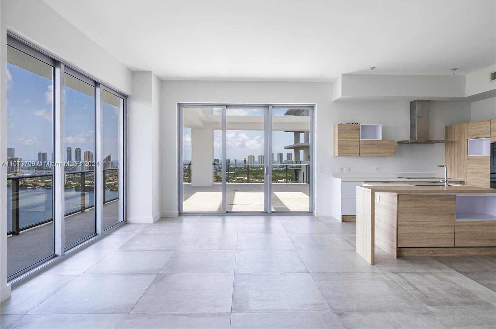 Small Image of 16385 BISCAYNE BLVD #PH4, North Miami Beach Number 48