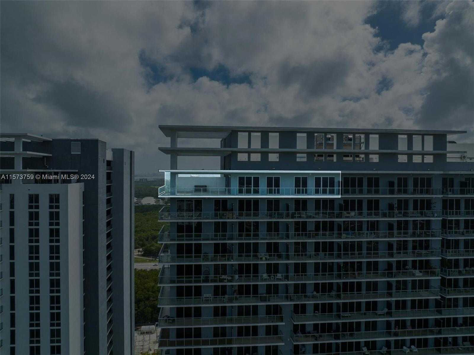 Small Image of 16385 BISCAYNE BLVD #PH4, North Miami Beach Number 5