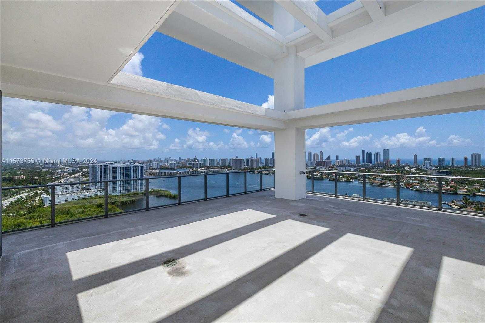 Small Image of 16385 BISCAYNE BLVD #PH4, North Miami Beach Number 58