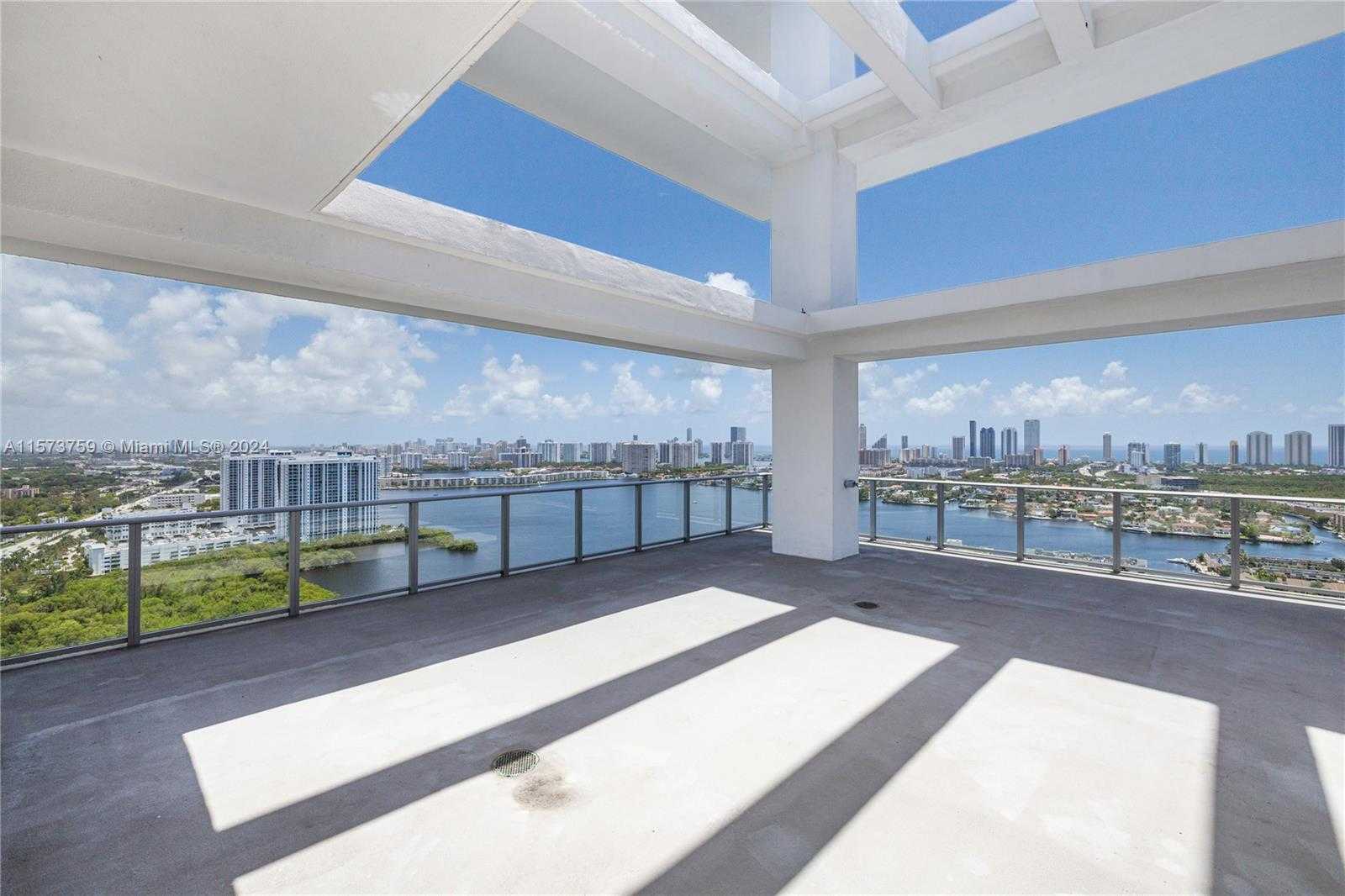 Small Image of 16385 BISCAYNE BLVD #PH4, North Miami Beach Number 59