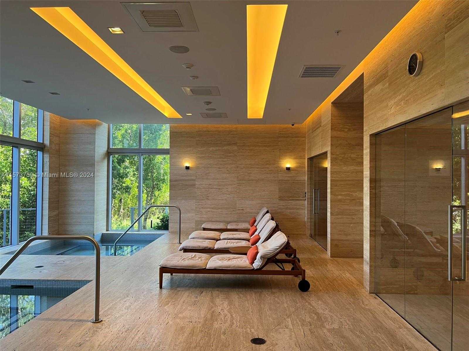 Small Image of 16385 BISCAYNE BLVD #PH4, North Miami Beach Number 87