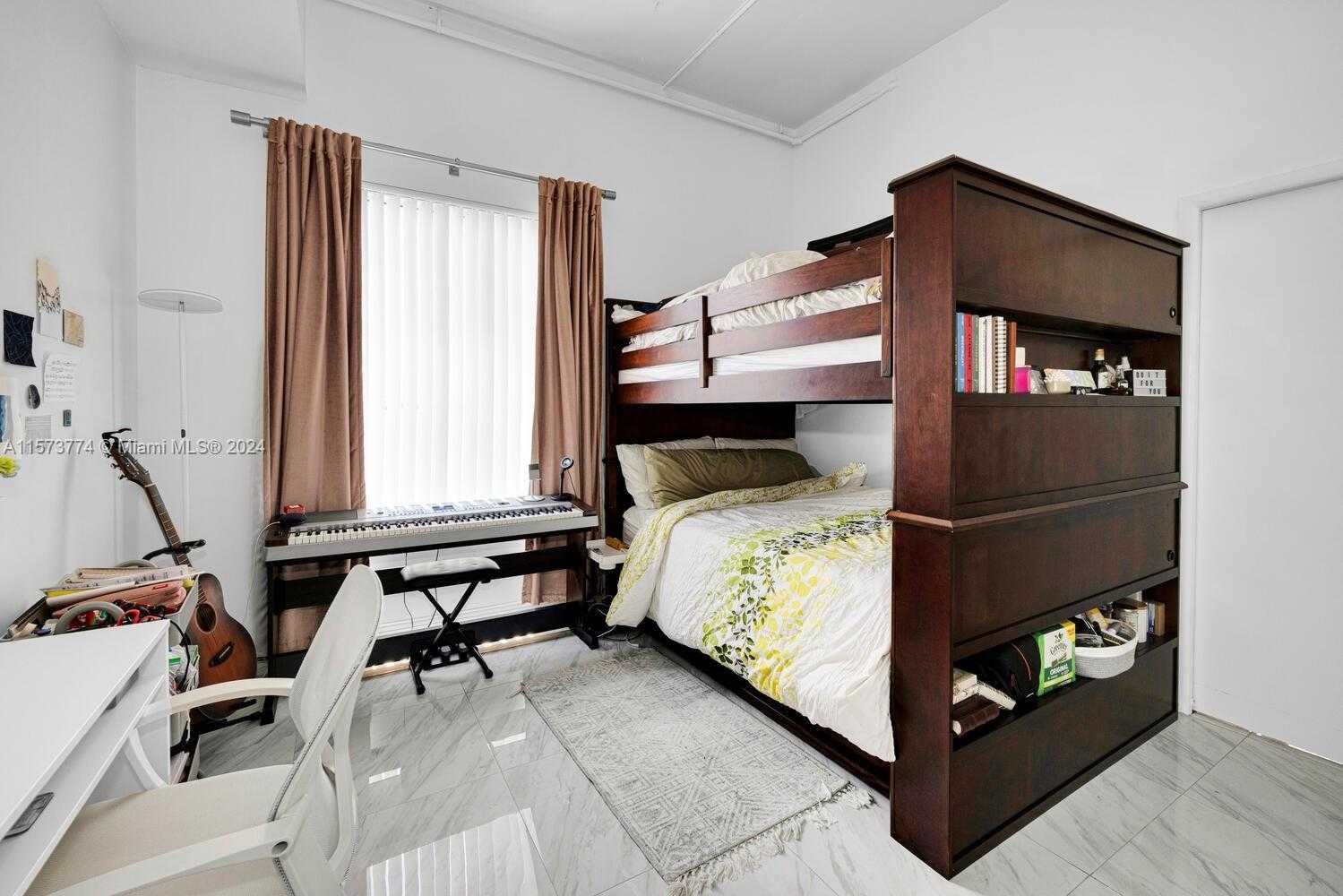 Small Image of 10 SOUTH WEST SOUTH RIVER DR #608, Miami Number 12