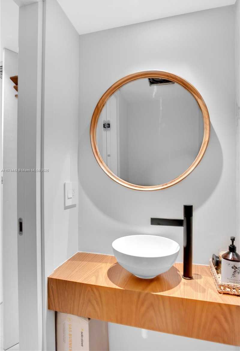 Small Image of 9195 COLLINS AVE #903, Surfside Number 35