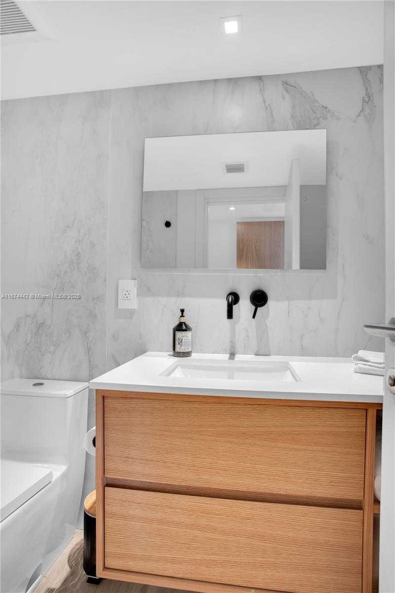 Small Image of 9195 COLLINS AVE #903, Surfside Number 38
