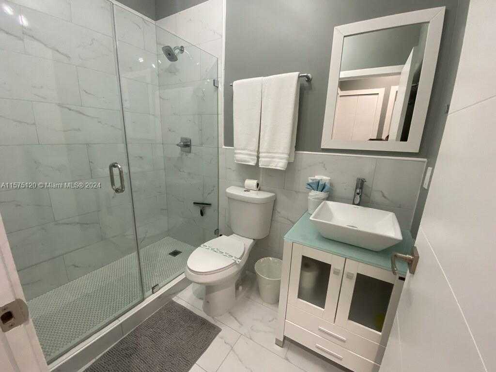 Small Image of 3445 #3445, Miami Number 11