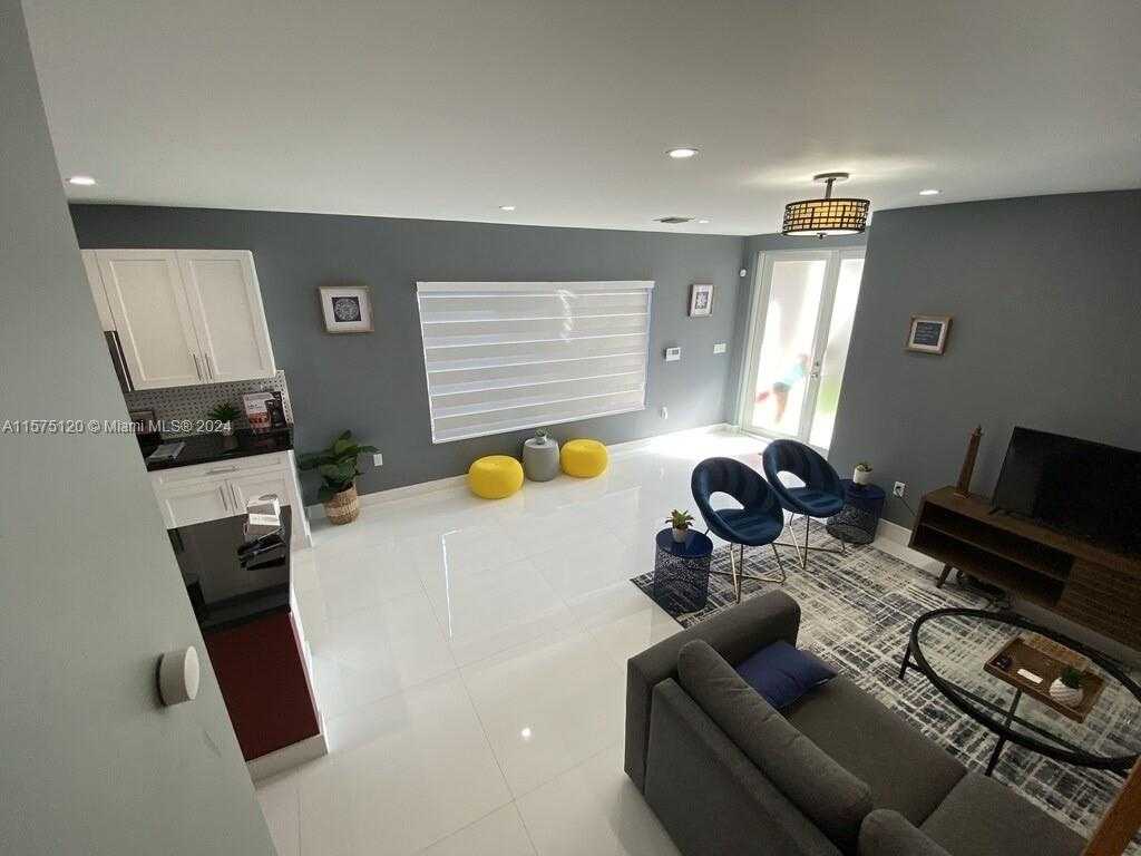 Small Image of 3445 #3445, Miami Number 28