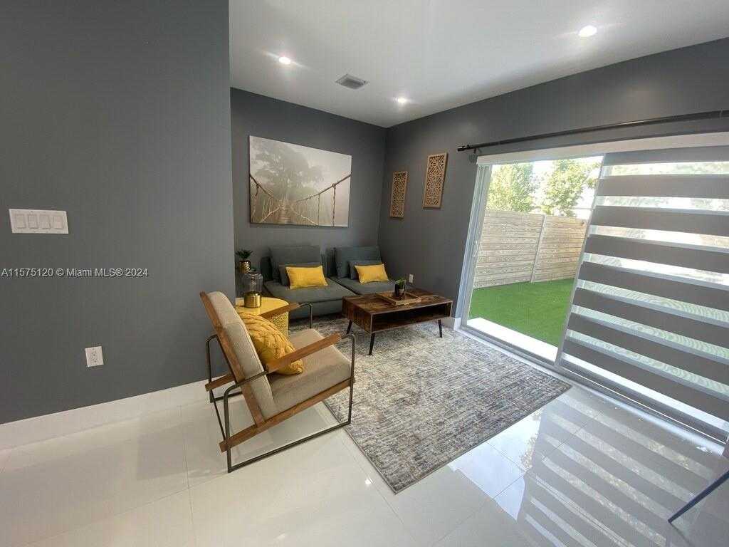 Small Image of 3445 #3445, Miami Number 30