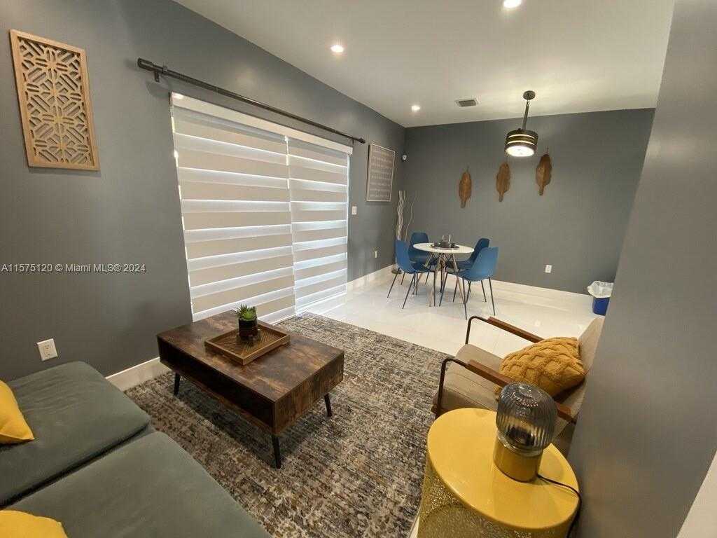 Small Image of 3445 #3445, Miami Number 31