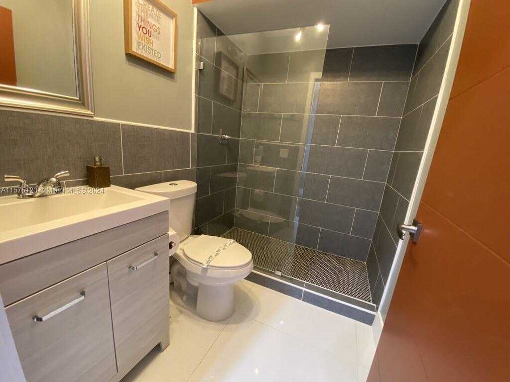 Small Image of 3445 #3445, Miami Number 32