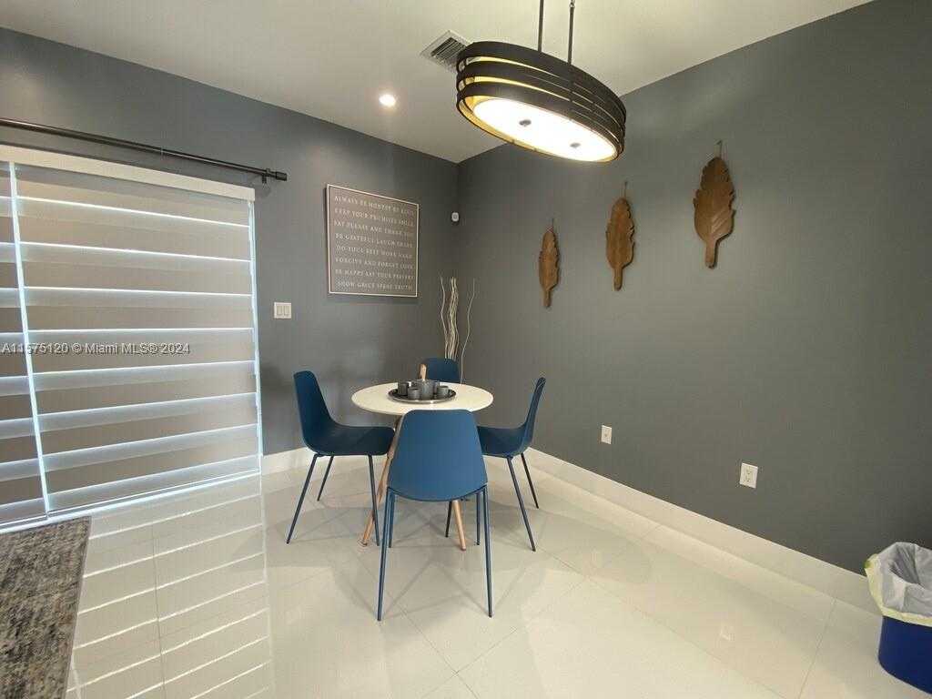 Small Image of 3445 #3445, Miami Number 35