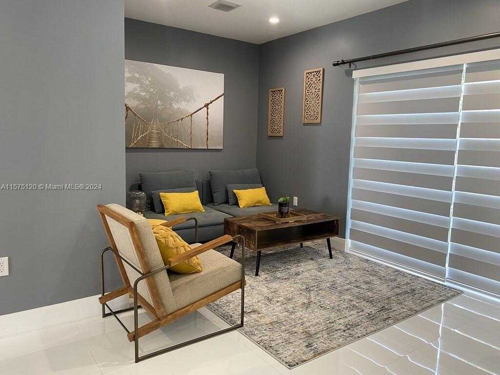 Small Image of 3445 #3445, Miami Number 36
