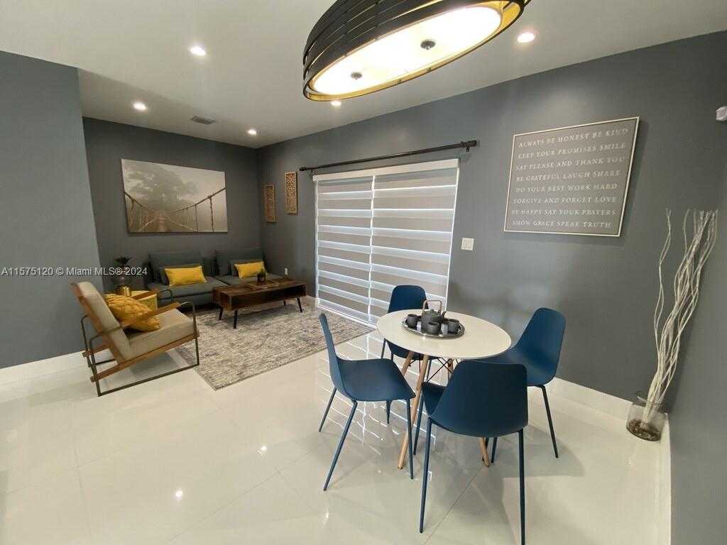 Small Image of 3445 #3445, Miami Number 37