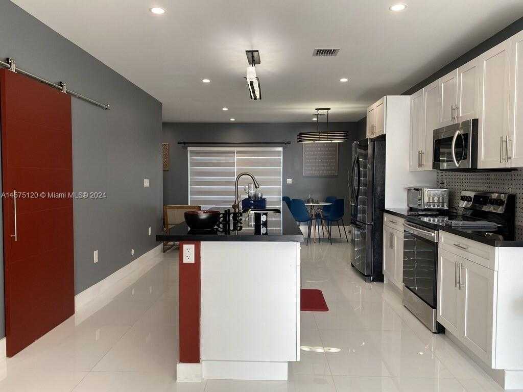 Small Image of 3445 #3445, Miami Number 44