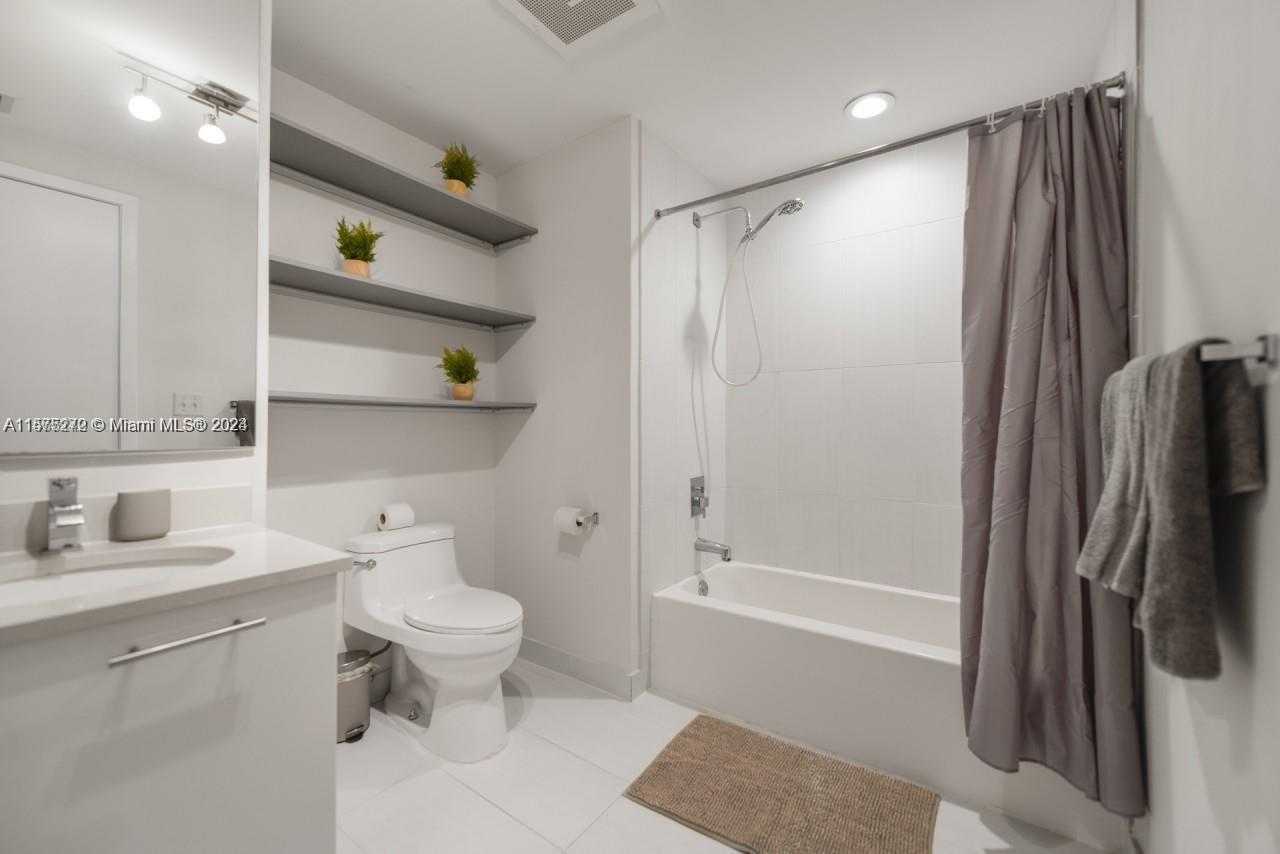 Small Image of 3250 NORTH EAST 1ST AVE #901, Miami Number 16