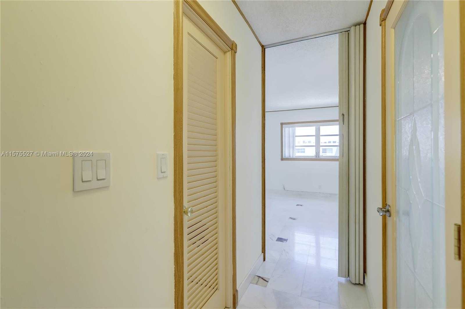 Small Image of 301 NORTH EAST 14TH AVE #703, Hallandale Beach Number 23