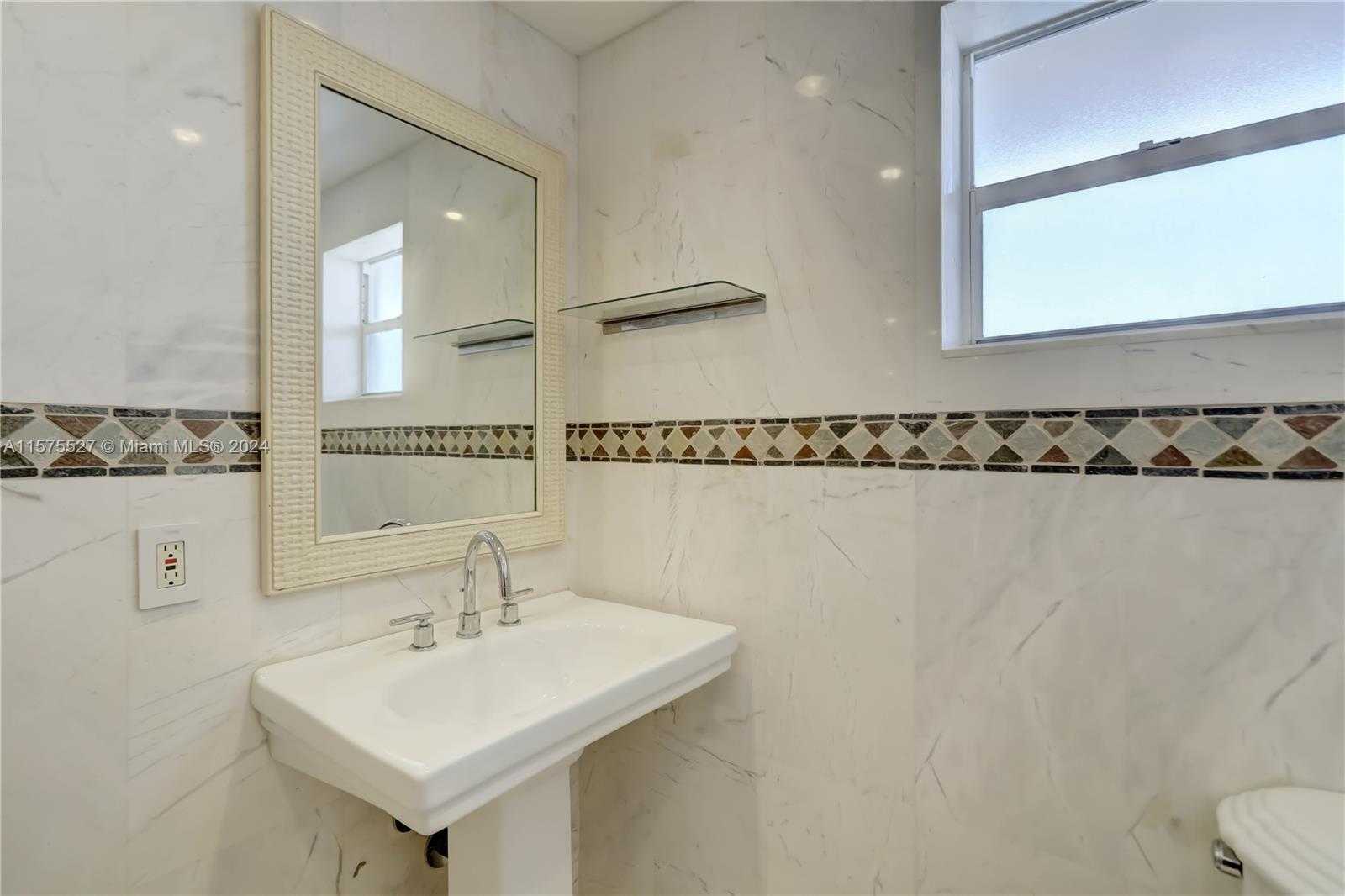 Small Image of 301 NORTH EAST 14TH AVE #703, Hallandale Beach Number 25