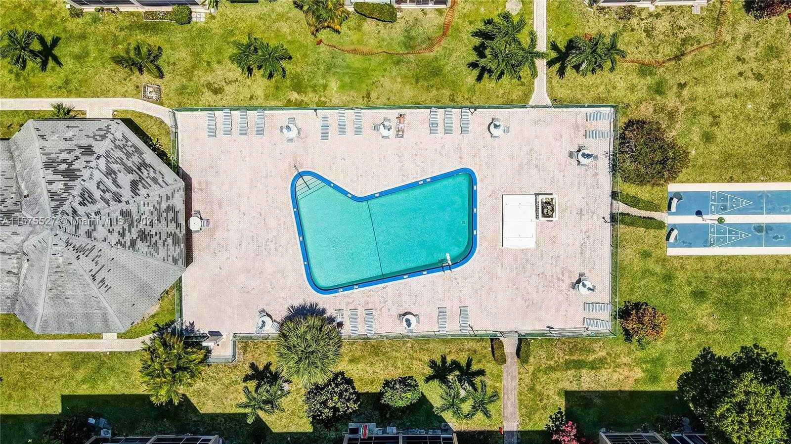 Small Image of 301 NORTH EAST 14TH AVE #703, Hallandale Beach Number 5