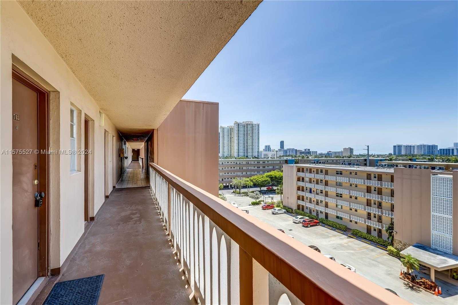 Small Image of 301 NORTH EAST 14TH AVE #703, Hallandale Beach Number 6