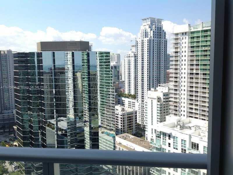 Small Image of 1300 BRICKELL BAY DR #3400, Miami Number 4