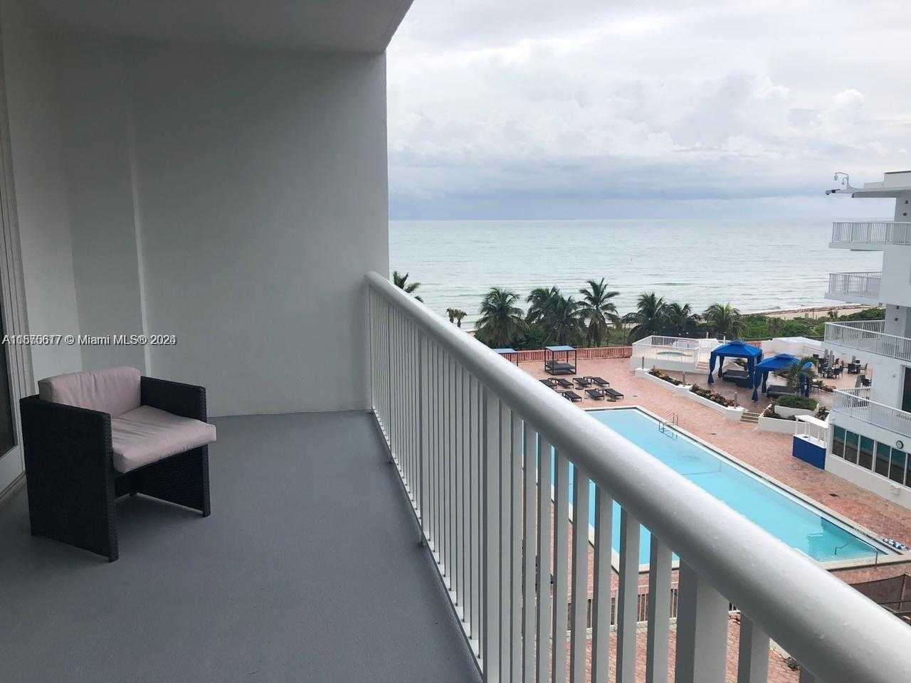 Small Image of 5401 COLLINS AVE #410, Miami Beach Number 24