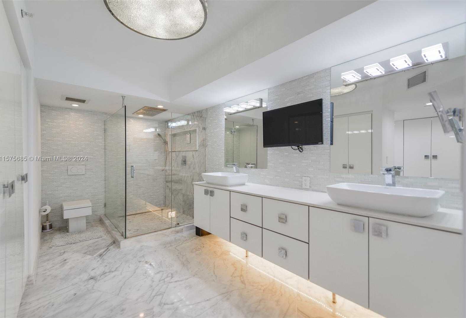 Small Image of 19195 MYSTIC POINTE DR #2707, Aventura Number 15
