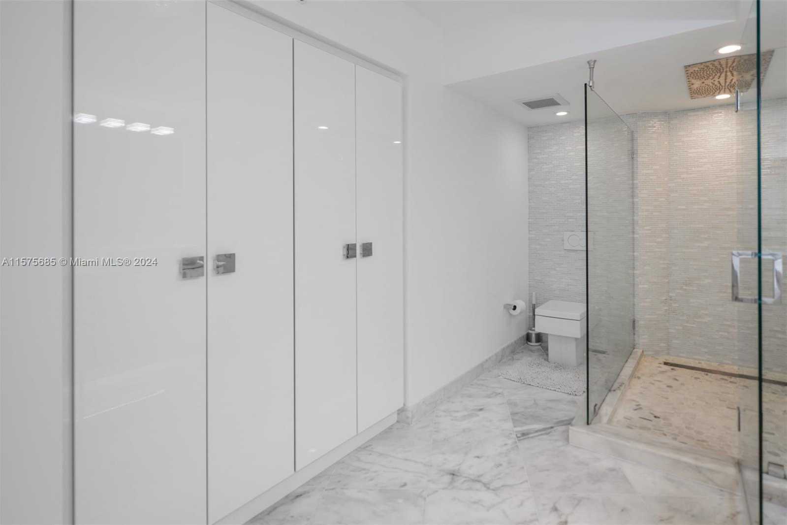 Small Image of 19195 MYSTIC POINTE DR #2707, Aventura Number 16