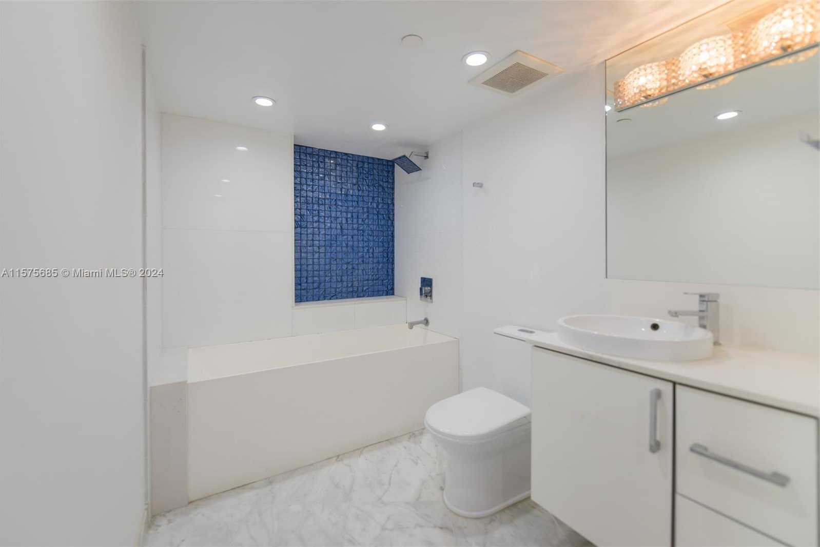 Small Image of 19195 MYSTIC POINTE DR #2707, Aventura Number 28