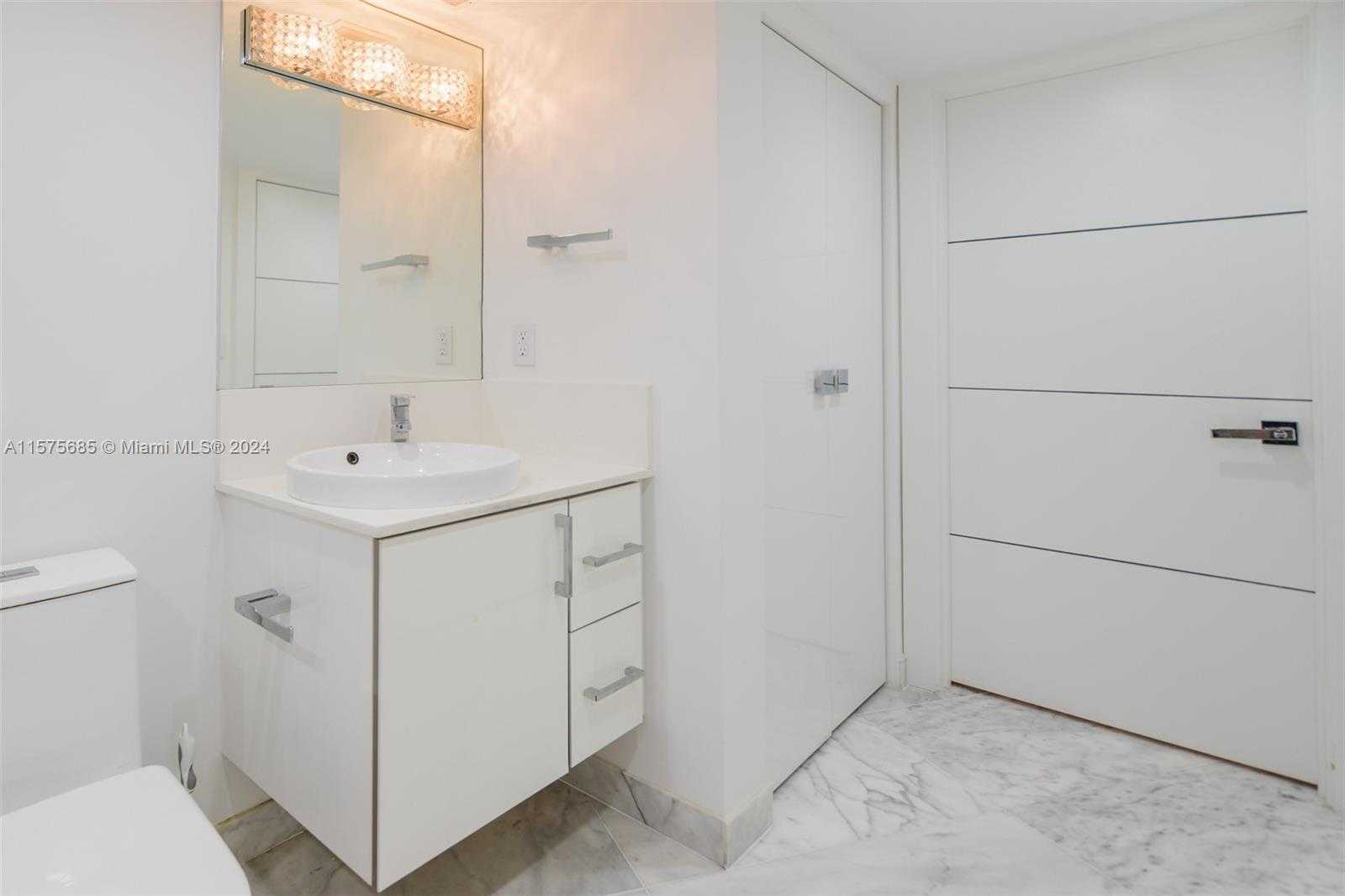 Small Image of 19195 MYSTIC POINTE DR #2707, Aventura Number 29