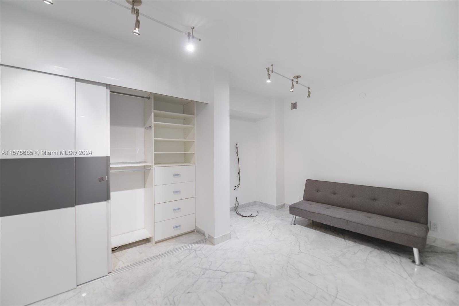 Small Image of 19195 MYSTIC POINTE DR #2707, Aventura Number 34