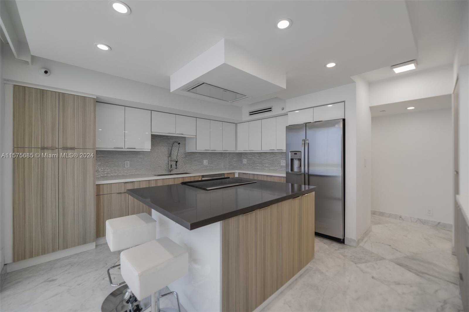 Small Image of 19195 MYSTIC POINTE DR #2707, Aventura Number 44