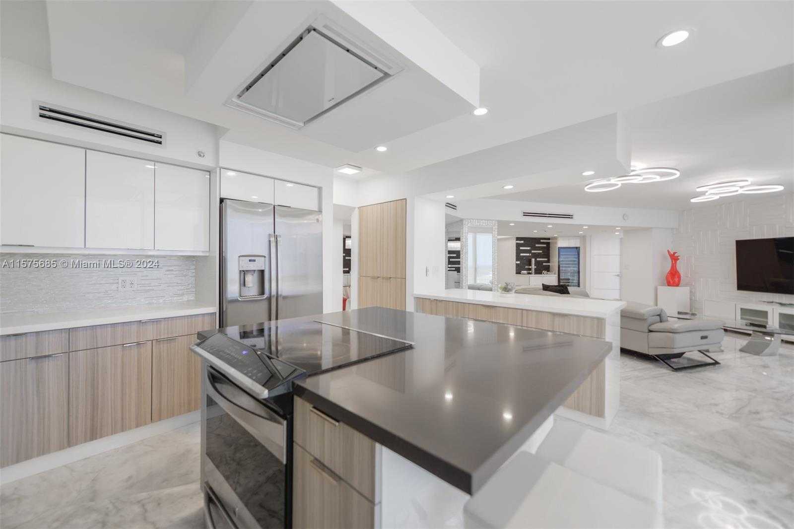 Small Image of 19195 MYSTIC POINTE DR #2707, Aventura Number 51