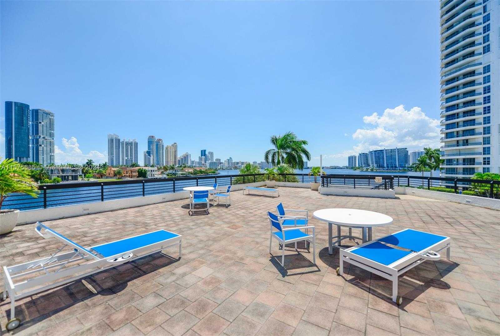 Small Image of 19195 MYSTIC POINTE DR #2707, Aventura Number 55