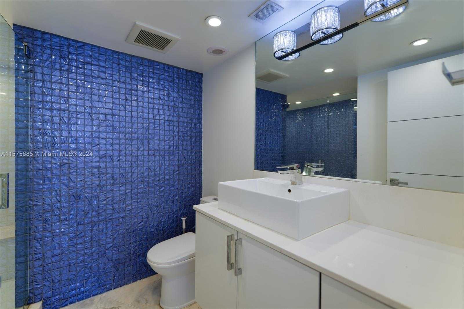 Small Image of 19195 MYSTIC POINTE DR #2707, Aventura Number 7