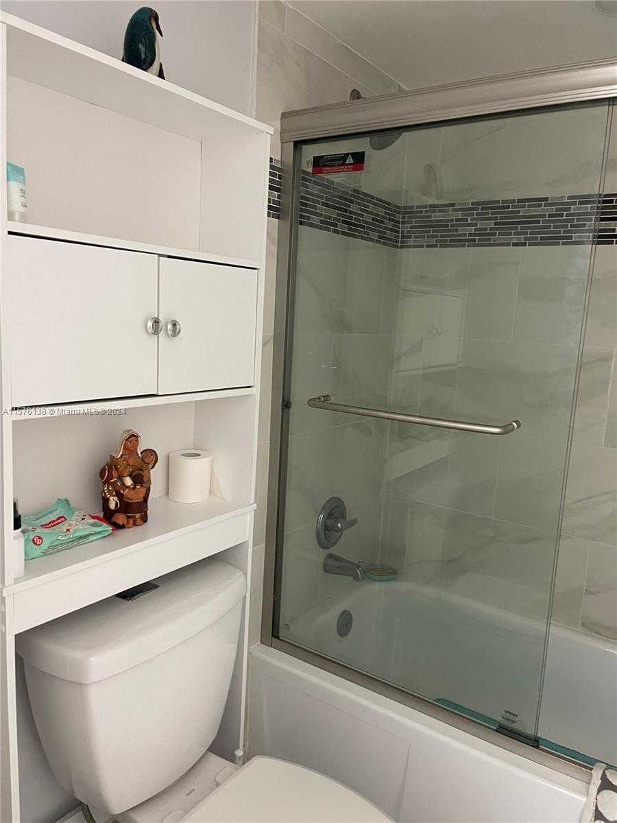 Small Image of 1102 BAHAMA BND #D2, Coconut Creek Number 13