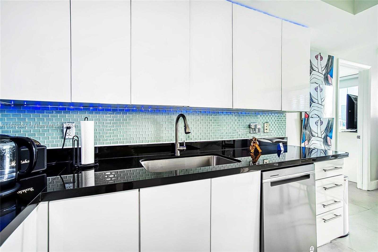 Small Image of 92 SOUTH WEST 3RD ST #1511, Miami Number 10
