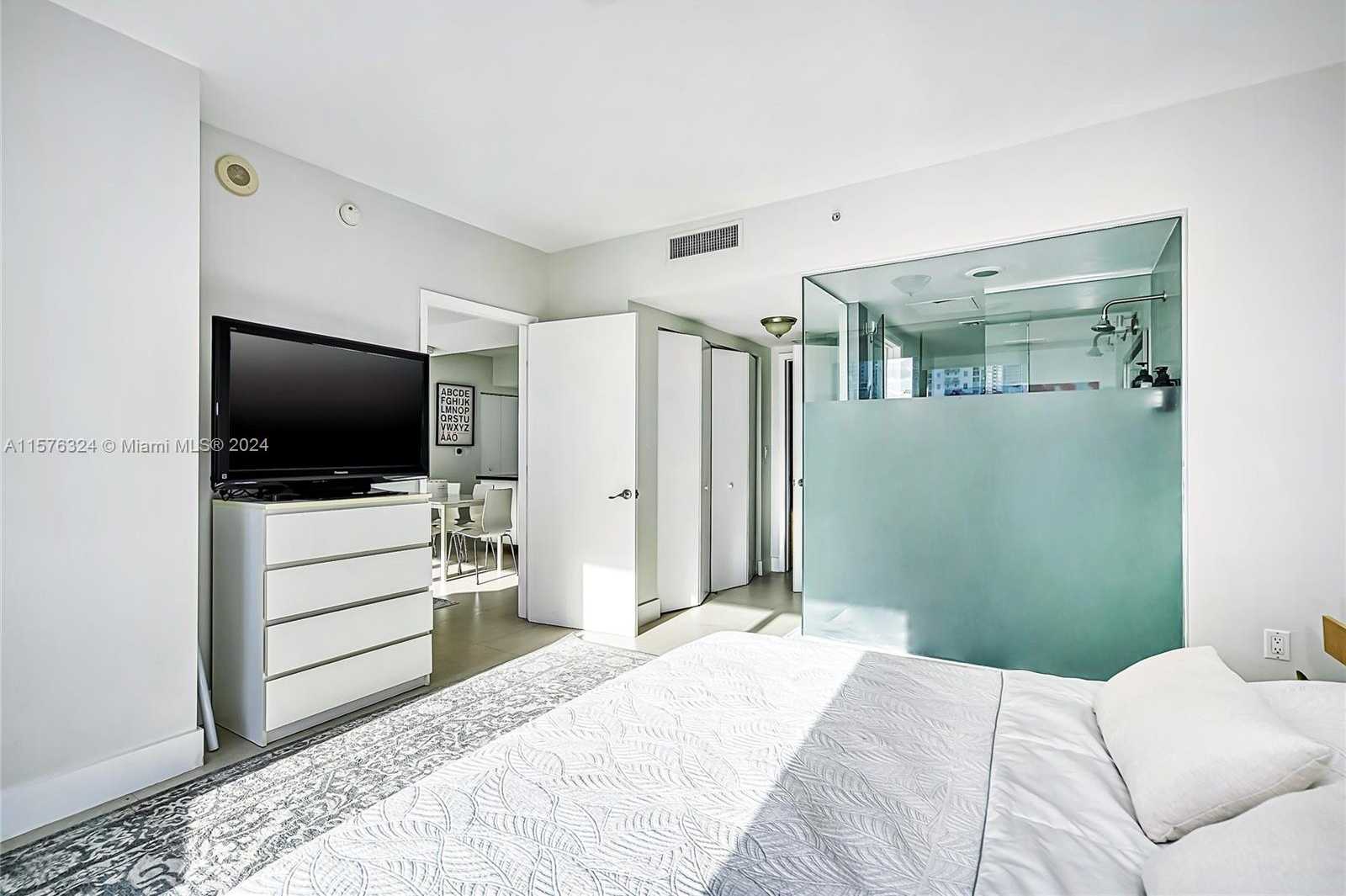Small Image of 92 SOUTH WEST 3RD ST #1511, Miami Number 14