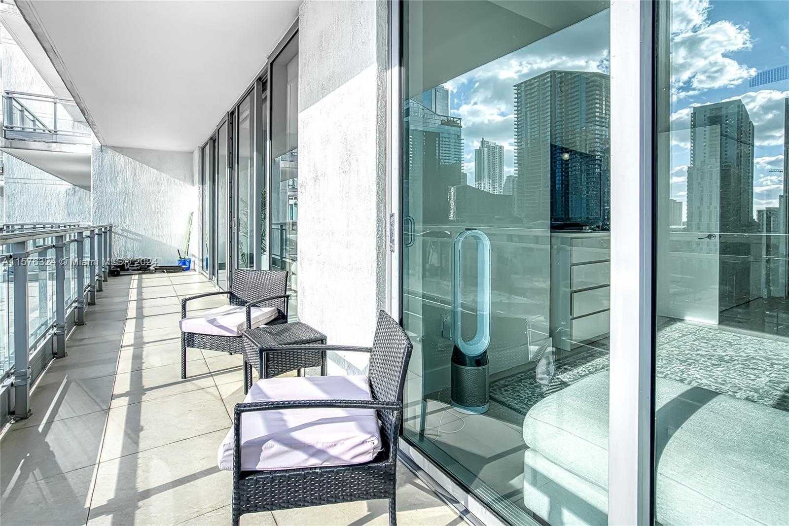 Small Image of 92 SOUTH WEST 3RD ST #1511, Miami Number 42