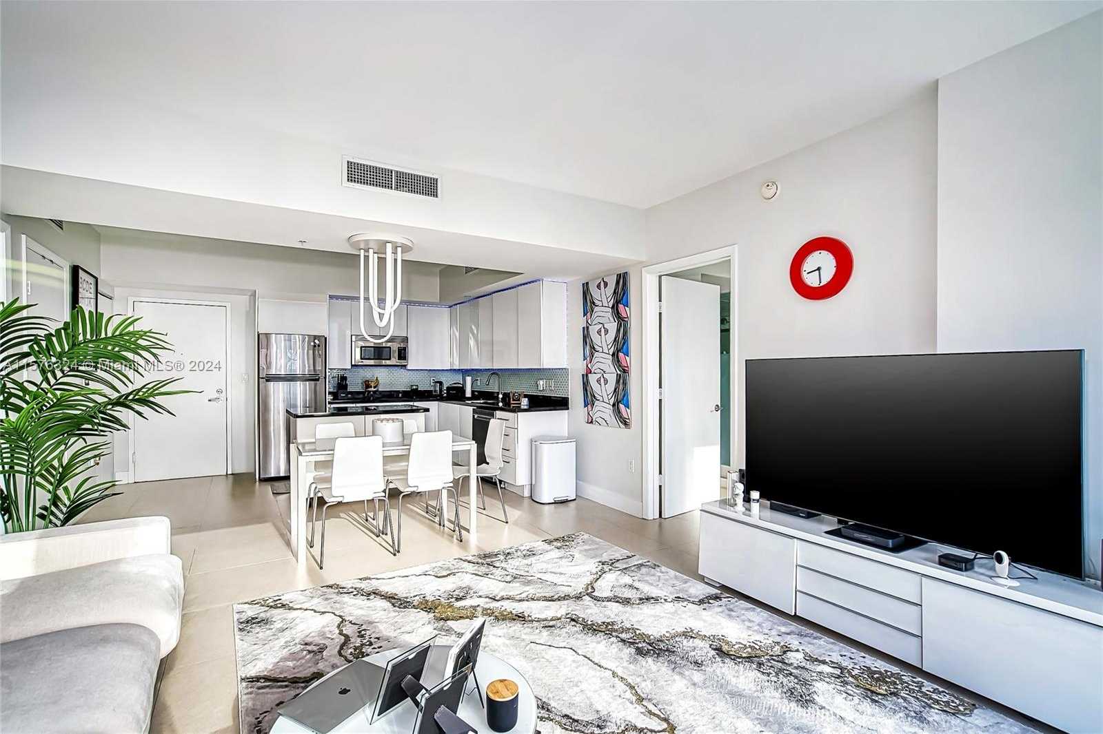 Small Image of 92 SOUTH WEST 3RD ST #1511, Miami Number 6