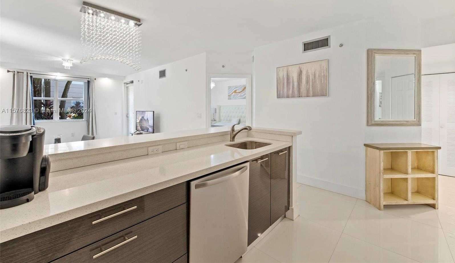 Small Image of 17125 NORTH BAY RD #3112, Sunny Isles Beach Number 10