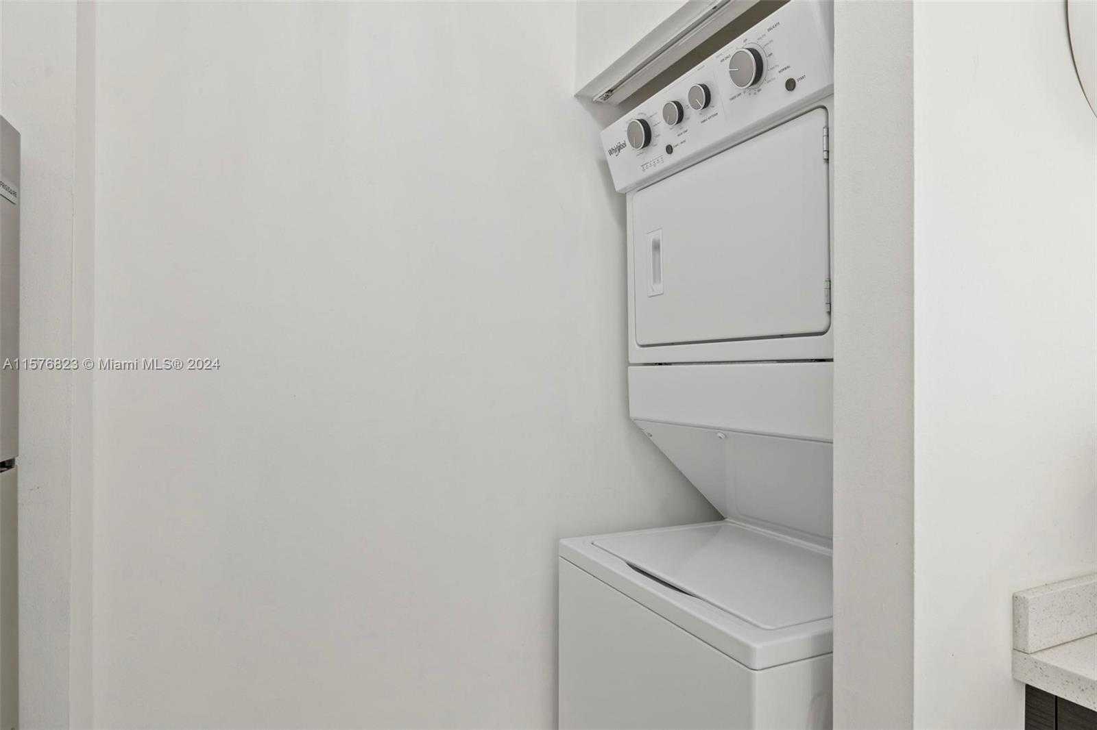 Small Image of 17125 NORTH BAY RD #3112, Sunny Isles Beach Number 12