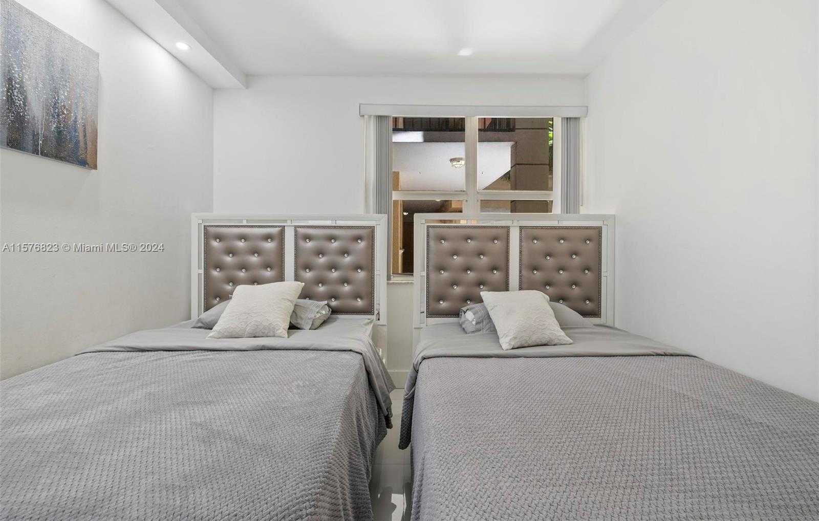 Small Image of 17125 NORTH BAY RD #3112, Sunny Isles Beach Number 19