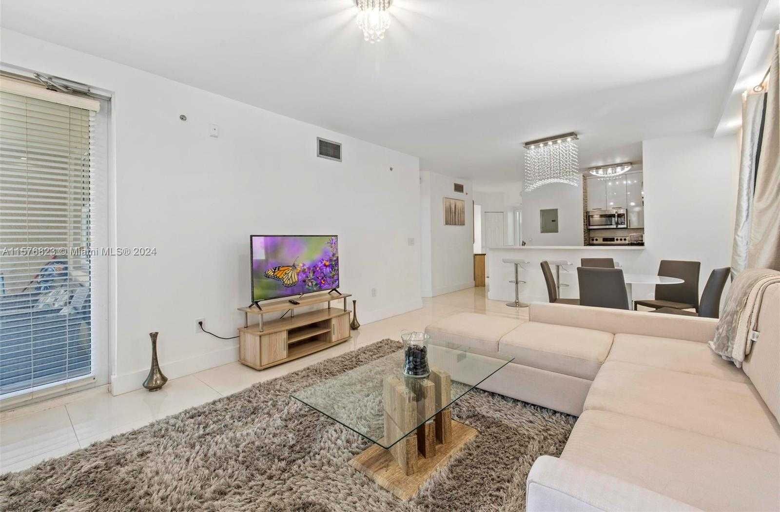 Small Image of 17125 NORTH BAY RD #3112, Sunny Isles Beach Number 3