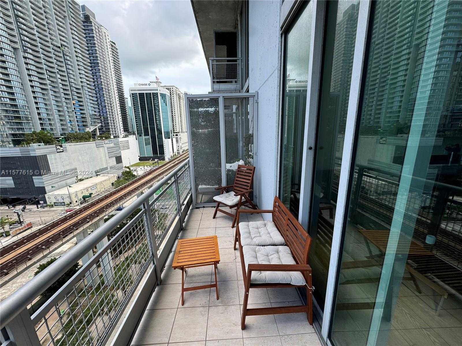 Small Image of 690 #1504, Miami Number 11