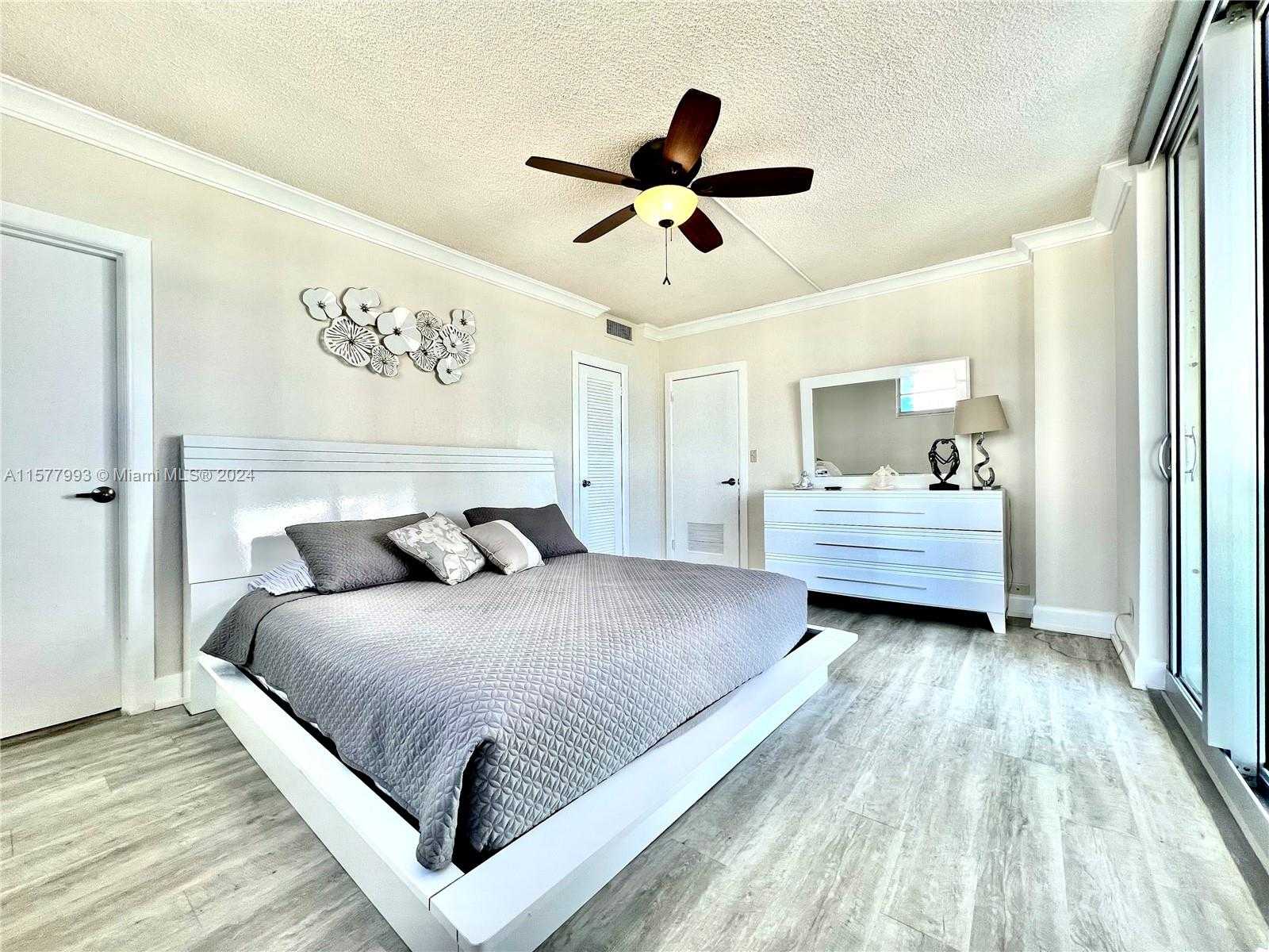 Small Image of 3901 SOUTH OCEAN DR #6W, Hollywood Number 9