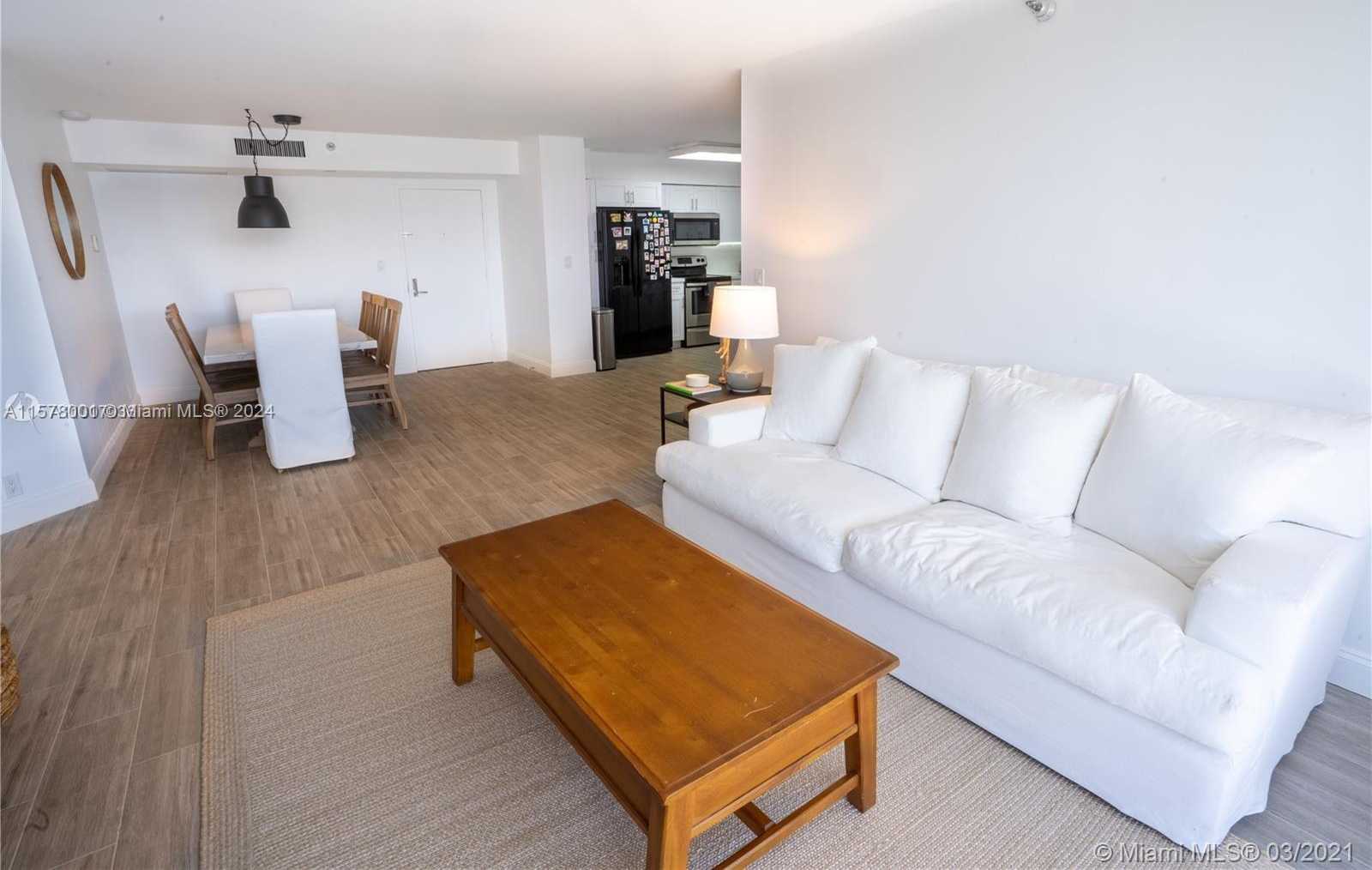 Small Image of 3530 Mystic Pointe Dr, Aventura, FL 33180, USA Number 5