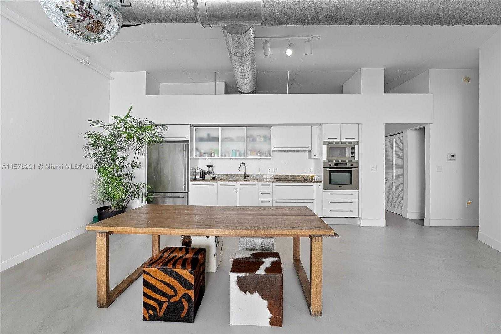 Small Image of 7934 WEST DRIVE #901, North Bay Village Number 16