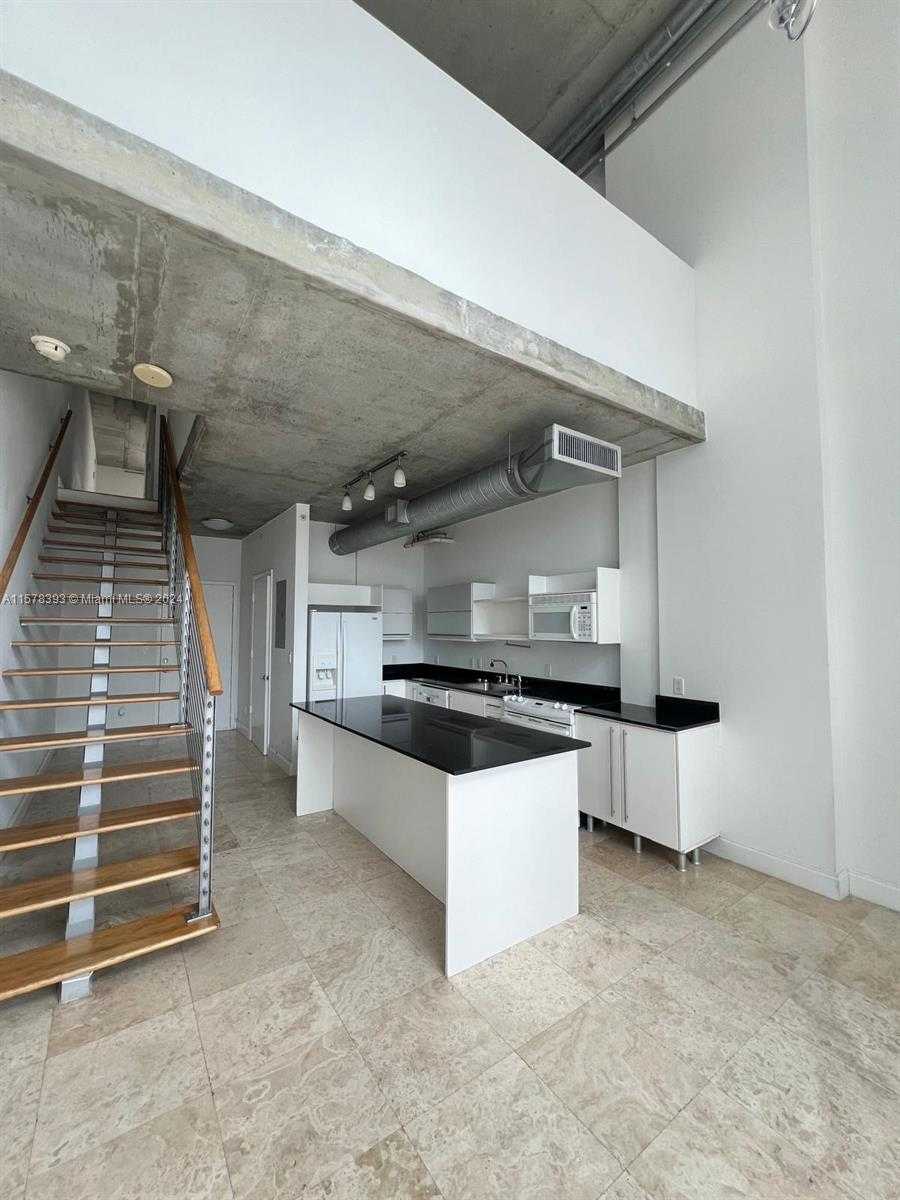 Small Image of 690 SOUTH WEST 1ST CT #2122, Miami Number 16